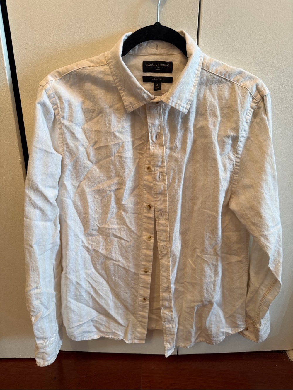 Banana Republic Men’s Ivory Button-Down Linen Shirt